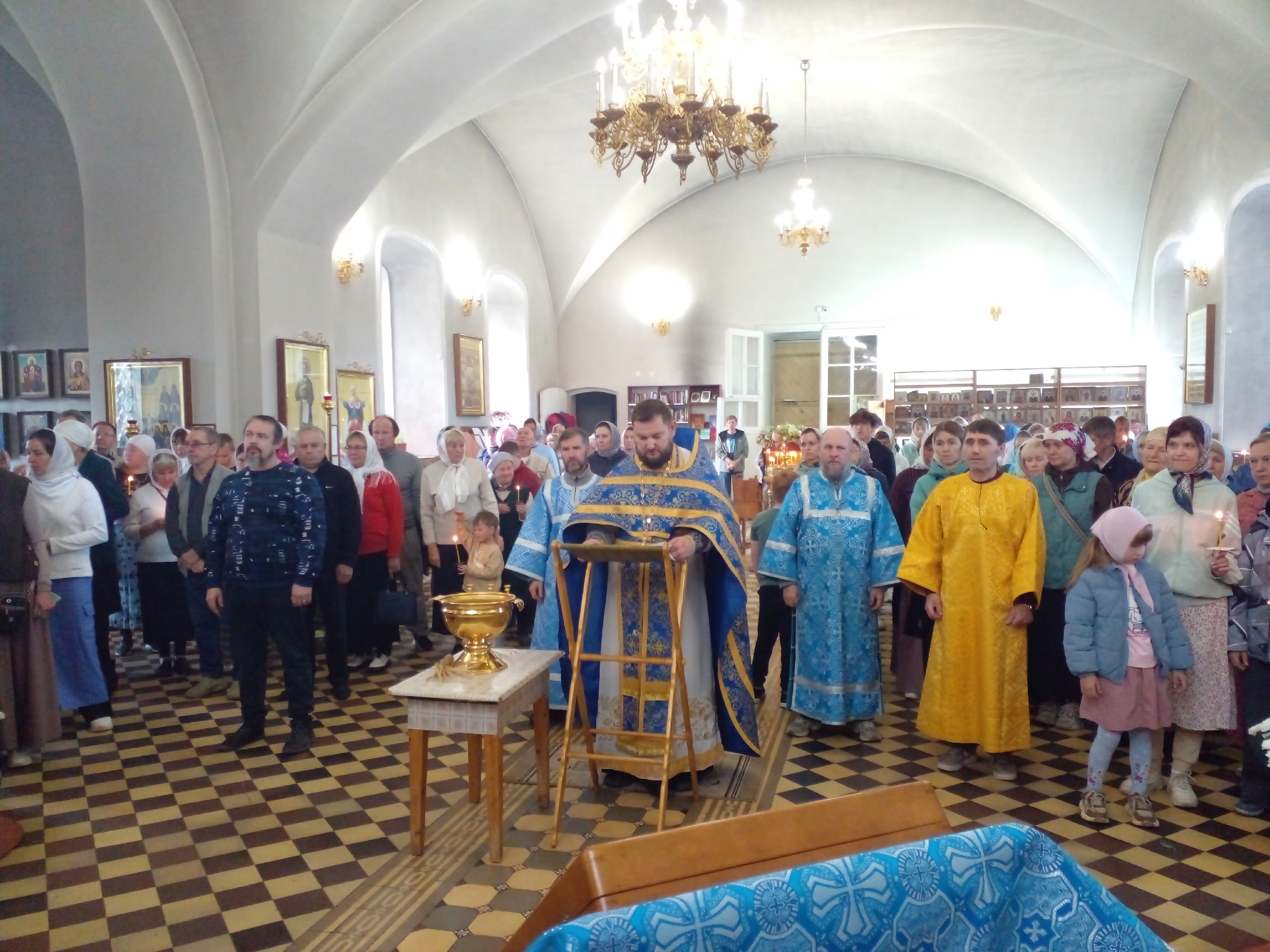30 августа 2026 года настоятель храма Антоний Антонов совершил Божественную литургию